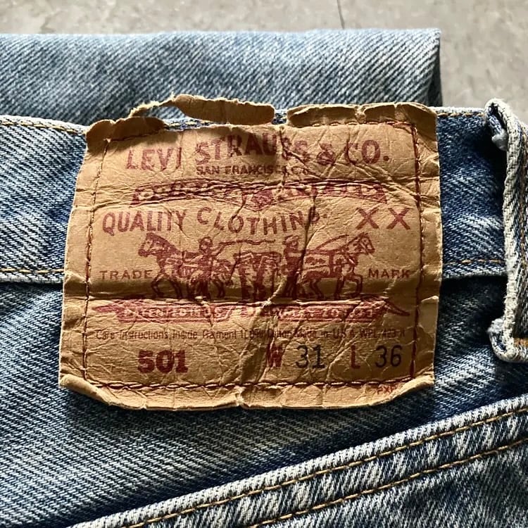W31 L36】90's US.Levis 501 リーバイス バレンシア工場(555) ボタン裏