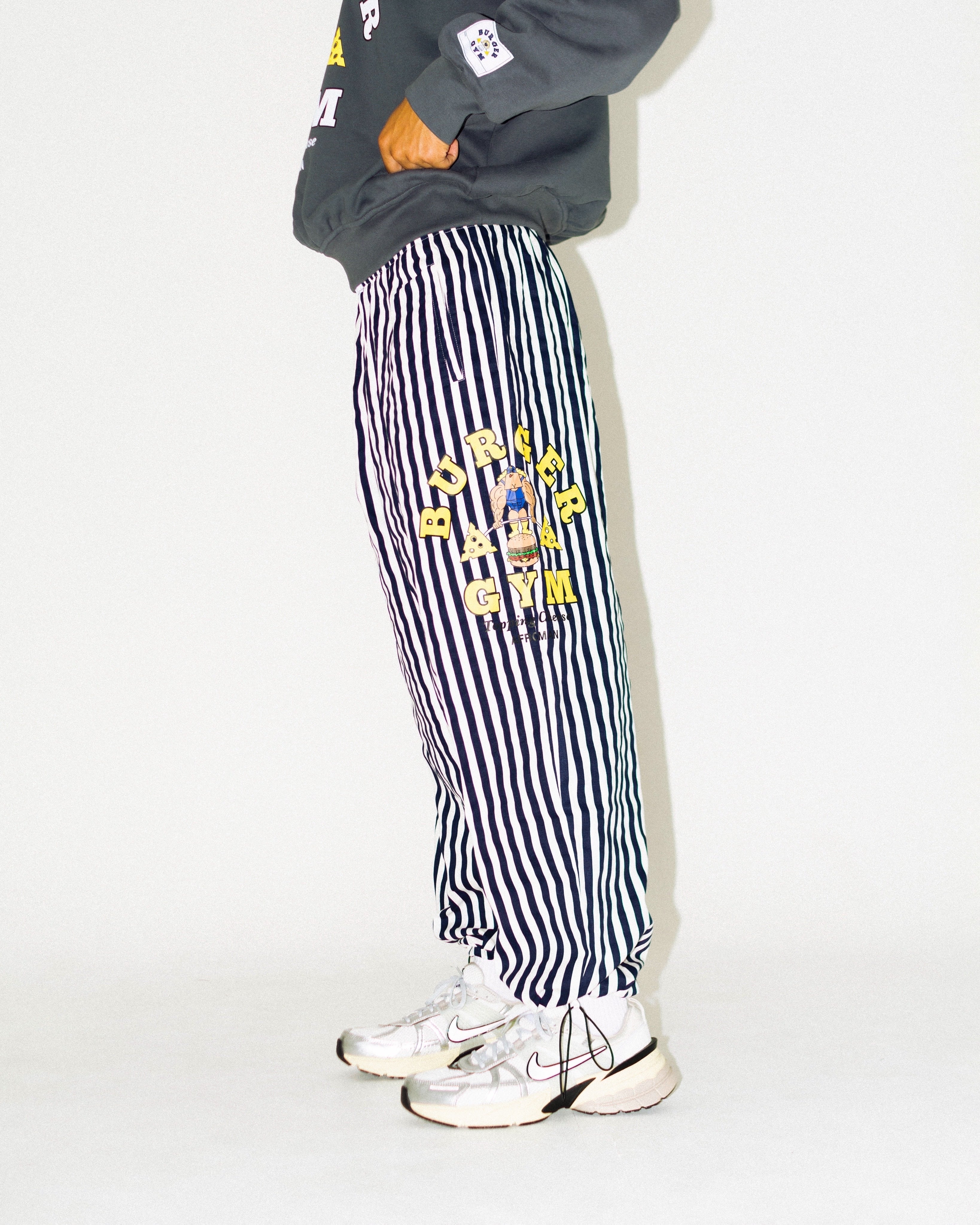 JACKPOT MARKET バギーパンツ　XL　試着のみ JACKPOT MARKET バギーパンツ XL 試着のみ 90年代を彷彿とさせる超