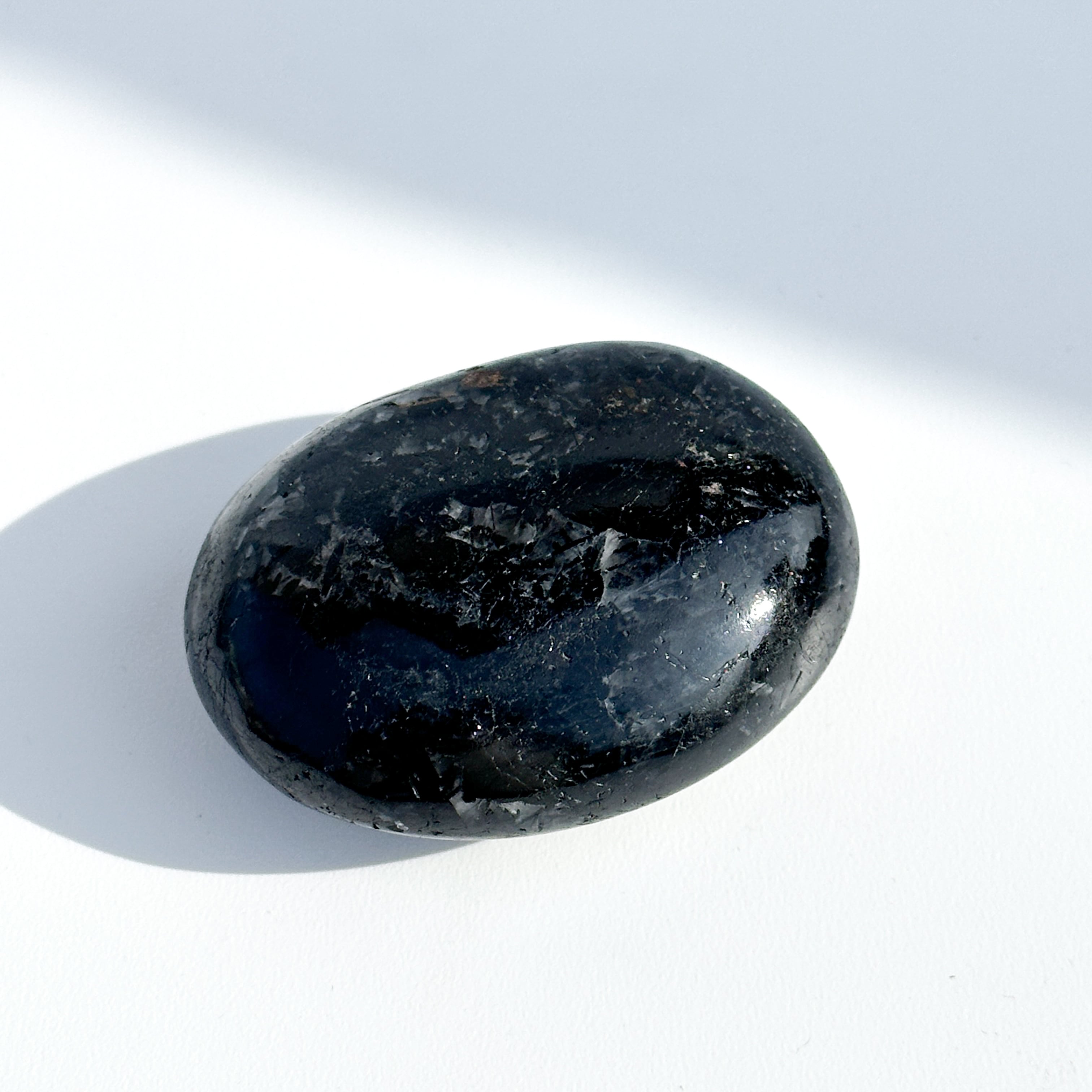 ブラックトルマリン パームストーン52◇ Black Tourmaline ◇天然石・鉱物・パワーストーン・インテリア