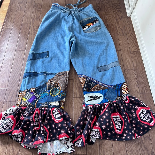 デニムリメイクフリルジーンズ