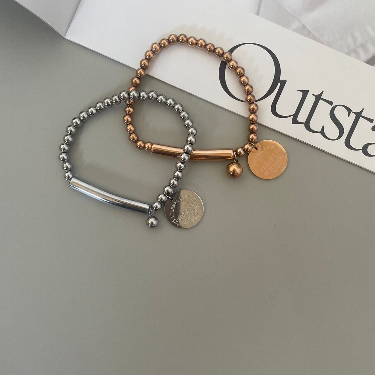 round charm bracelet joie