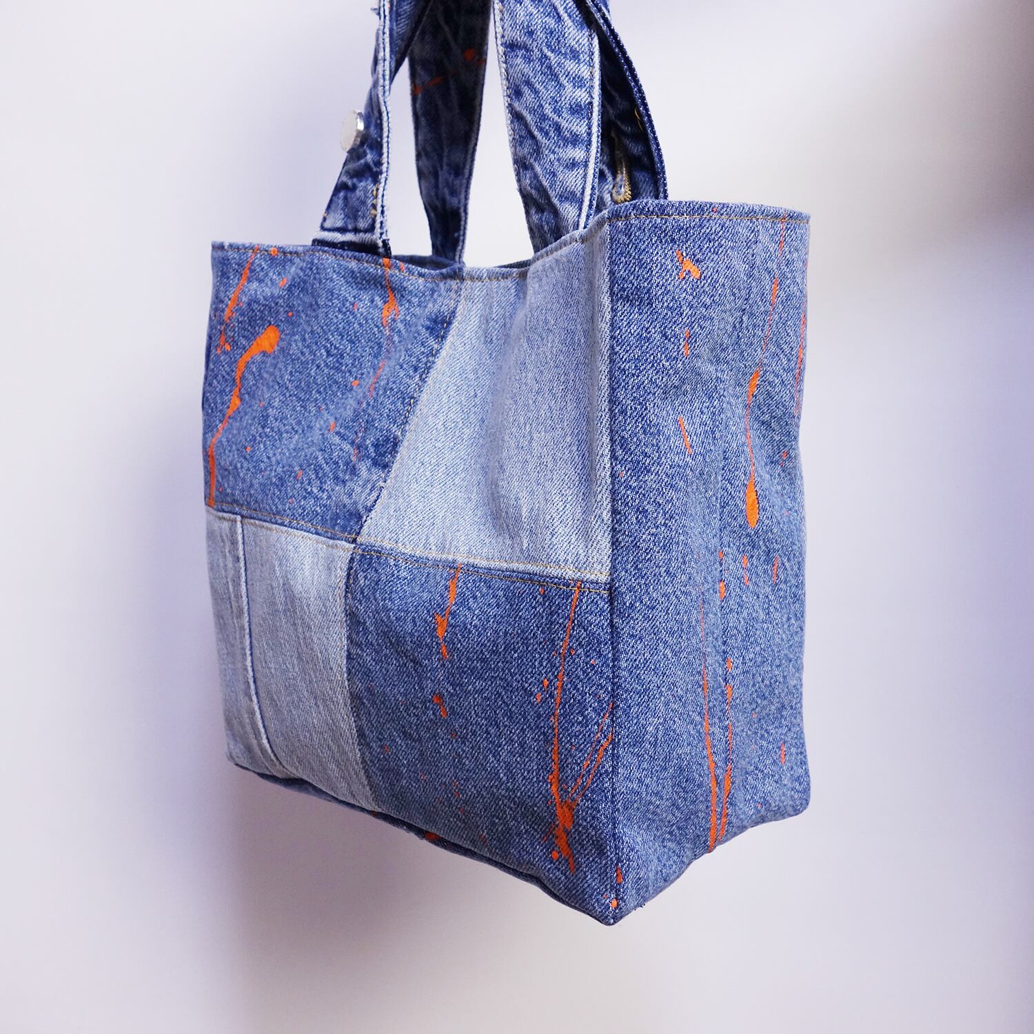 デニムベルト再利用＆ペイント加工の一点物ハンドメイドバッグ | DENIMCLUB