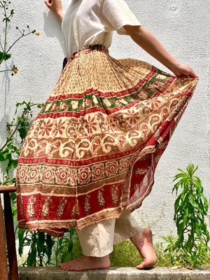 70’s vintage “Indian cotton skirt” “beige× wine red”
