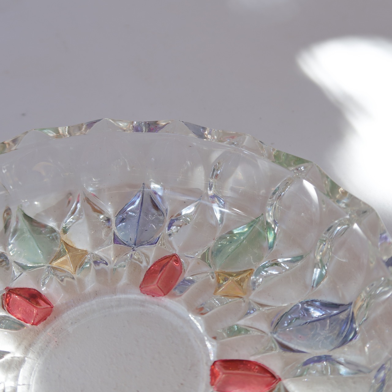 カラフルきらきらのお皿