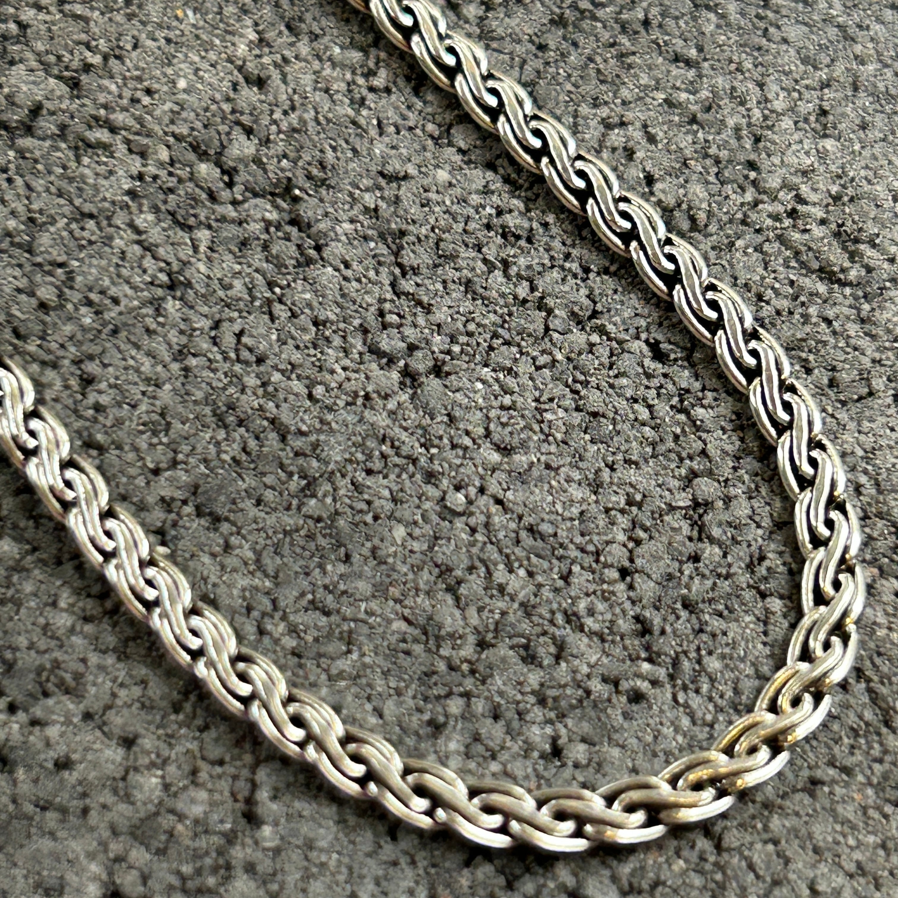 シルバー925 Silver いぶしツイストデザインネックレス/軽研磨仕上げ