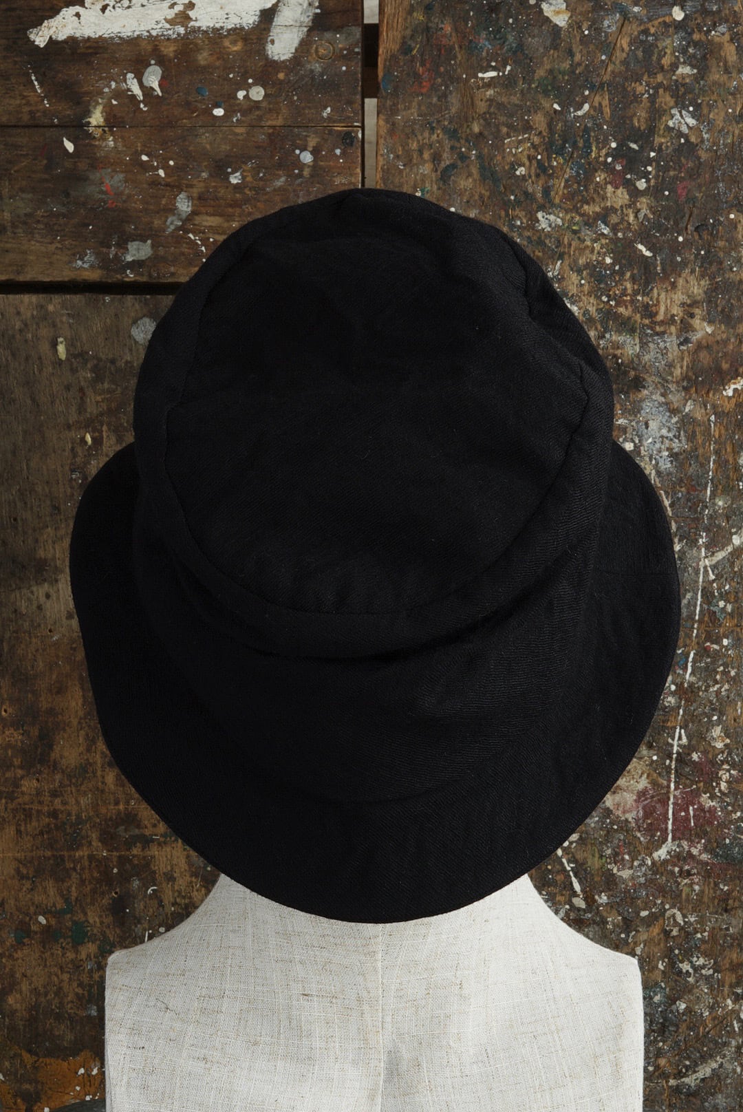 FORME D'EXPRESSION - TWISTED DERBY | Brownie