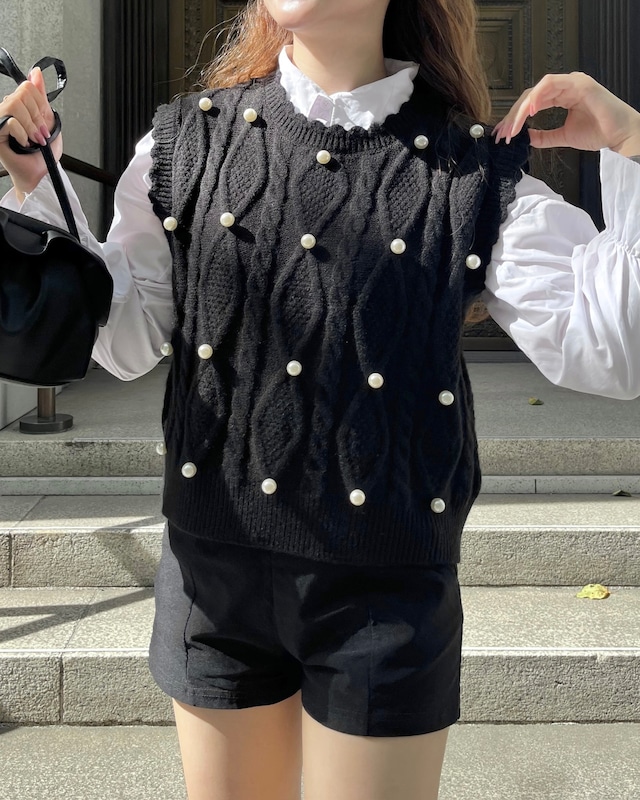 【more than cutie pie】pearl knit vest