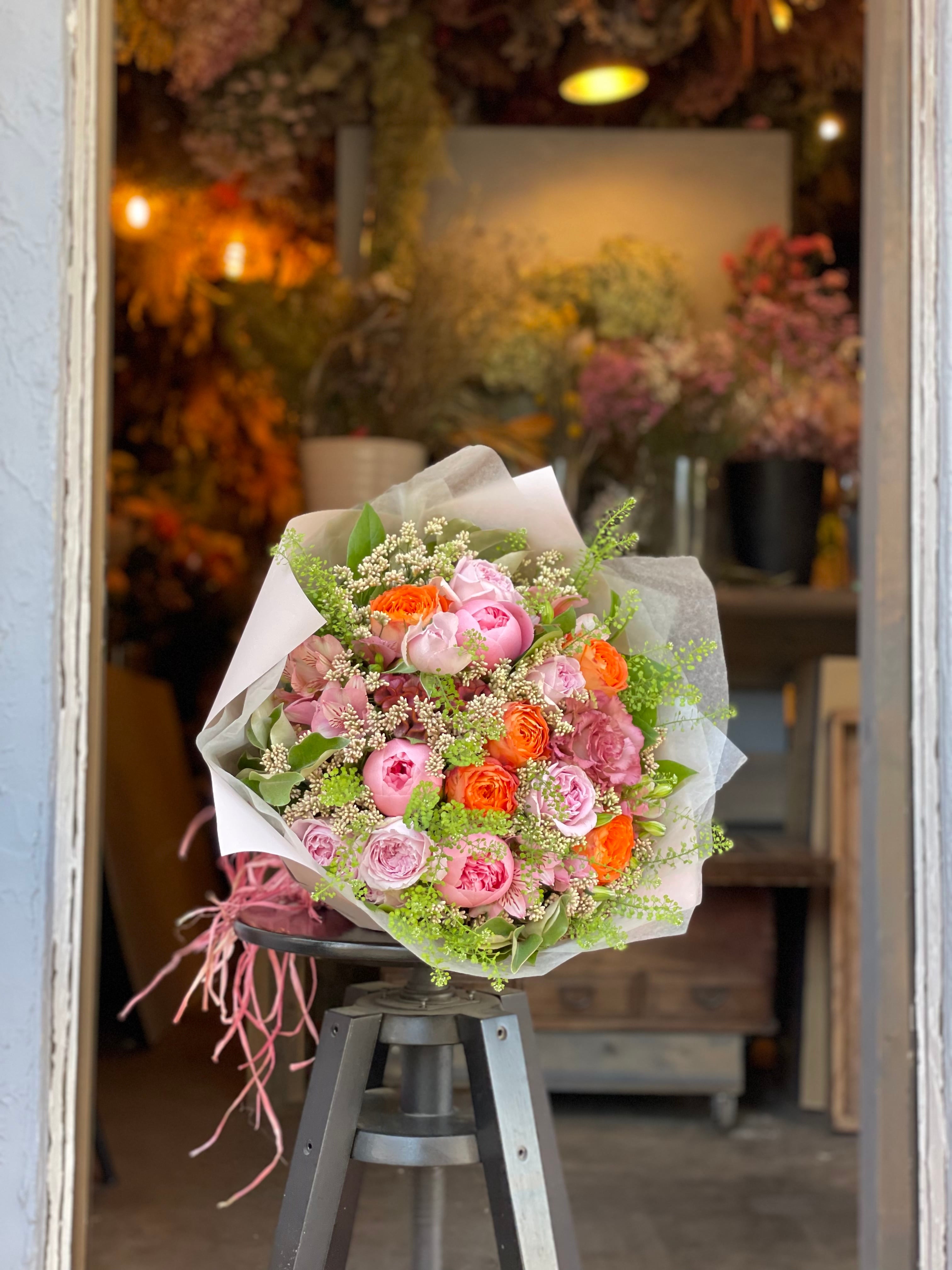 フラワーアレンジメント 花束 ギフト 2026 Mother's Day Flower Gift【花束 or アレンジメント：L】 | 花や