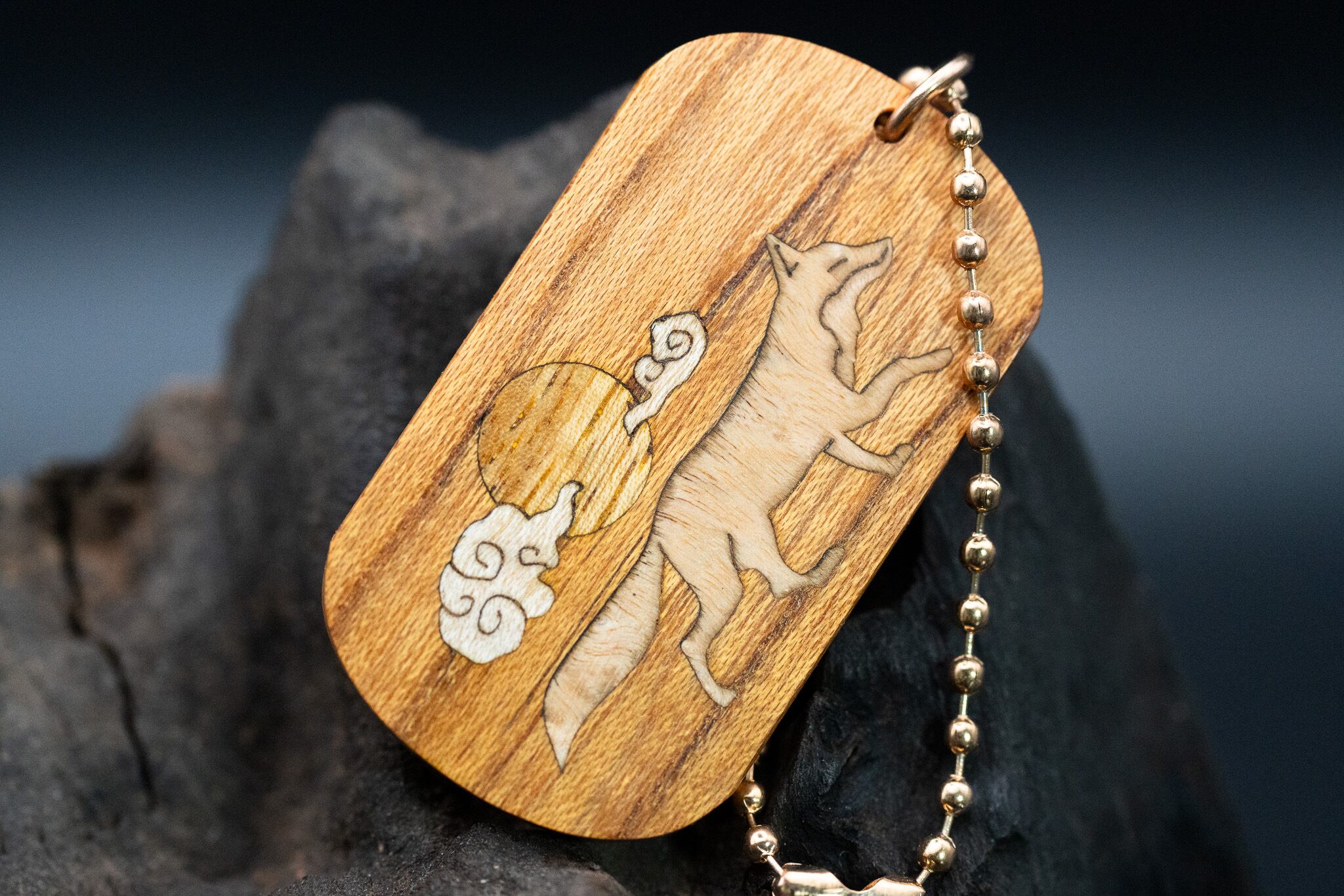 【日本を代表する巨木】 欅(ケヤキ) ドッグタグ 象嵌 十五夜きつね