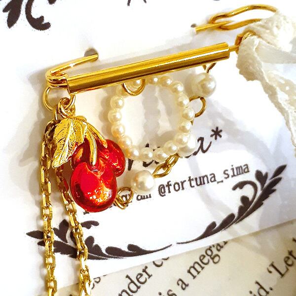 つやつやさくらんぼピンブローチ | 神戸の雑貨屋「venerdi store」BASE