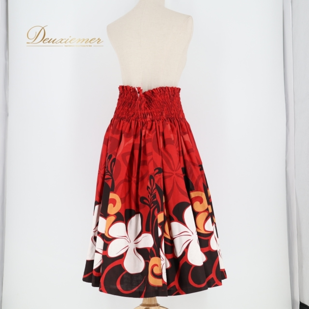 フラダンス 衣装 パウスカート レッド系 セキノレーシングスポーツ 日本製 プルメリア柄 ハワイアンプリント 日本製 アロハ フラ ダンス レッスン 練習 シングル スカート フレア 華やか 鮮やか かわいい おしゃれ 大人っぽい 赤 黒 白 橙 ブラック系 ホワイト系 オレンジ系 フラダンス スカート フラダンス衣装 日本製 プルメリア柄 ハワイアン柄 ダンスレッスン 練習用 スタイリッシュ カジュアル おしゃれ レディース 赤系スカート ブラック系スカート かわいいデザイン