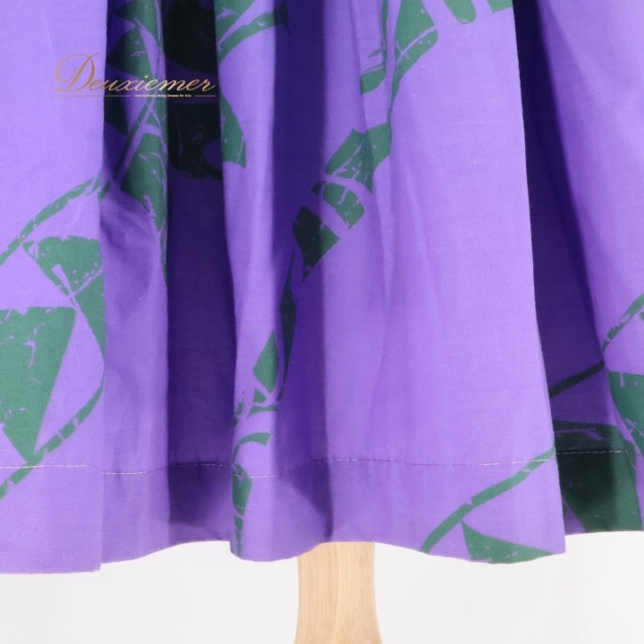 フラダンス 衣装 パウスカート プアラニ パープル系 PUALANI カヒコ柄 グラデーション グリーン系 ブルー系 シングル シンプル かわいい 華やか 鮮やか 明るい 紫 青 緑 黄緑 ハワイアン アロハ ハワイアンプリント フラ ダンス レッスン 練習