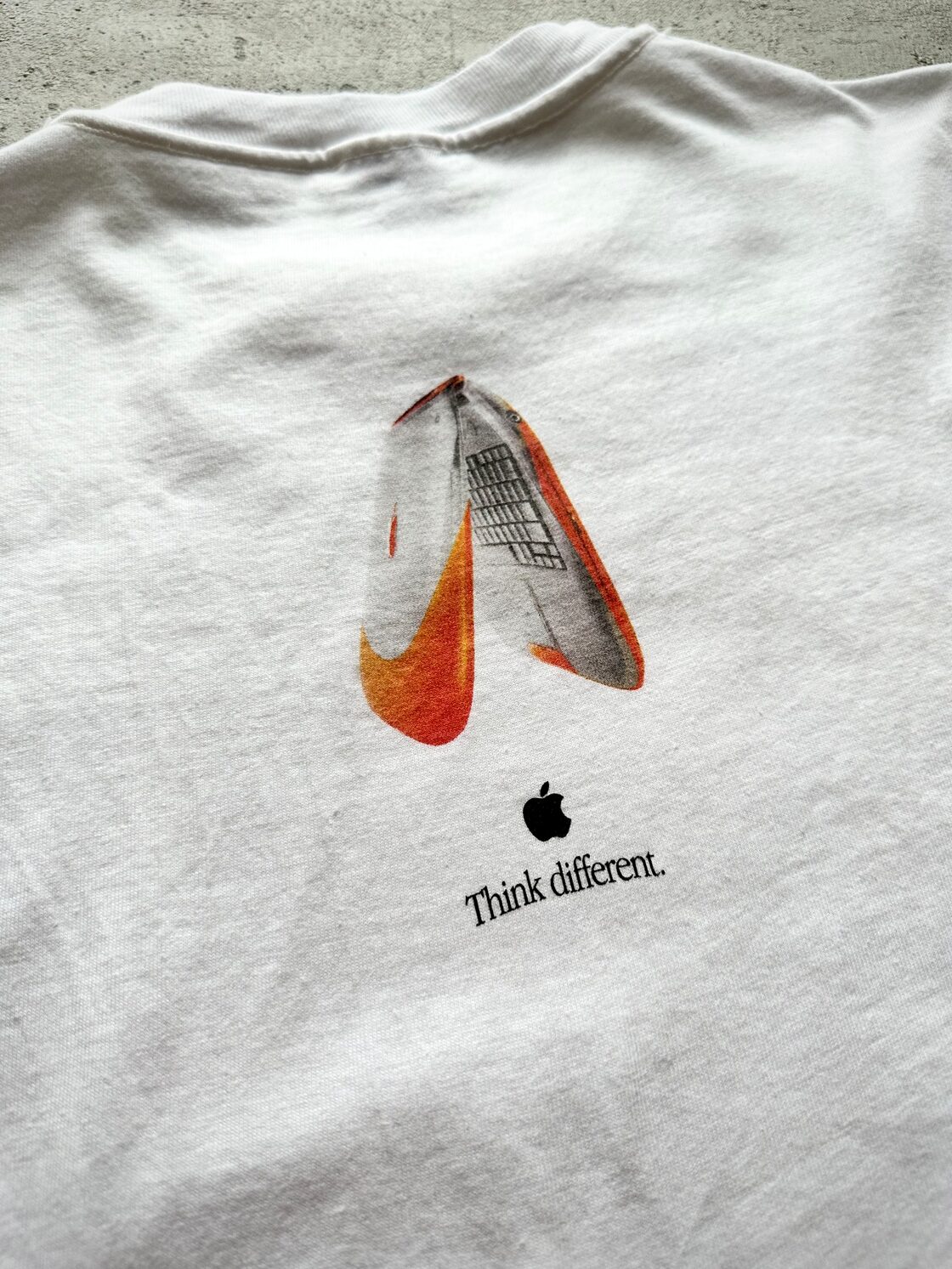 90s “ Apple ” iBook Think different Print Tee Old Vintage アップル