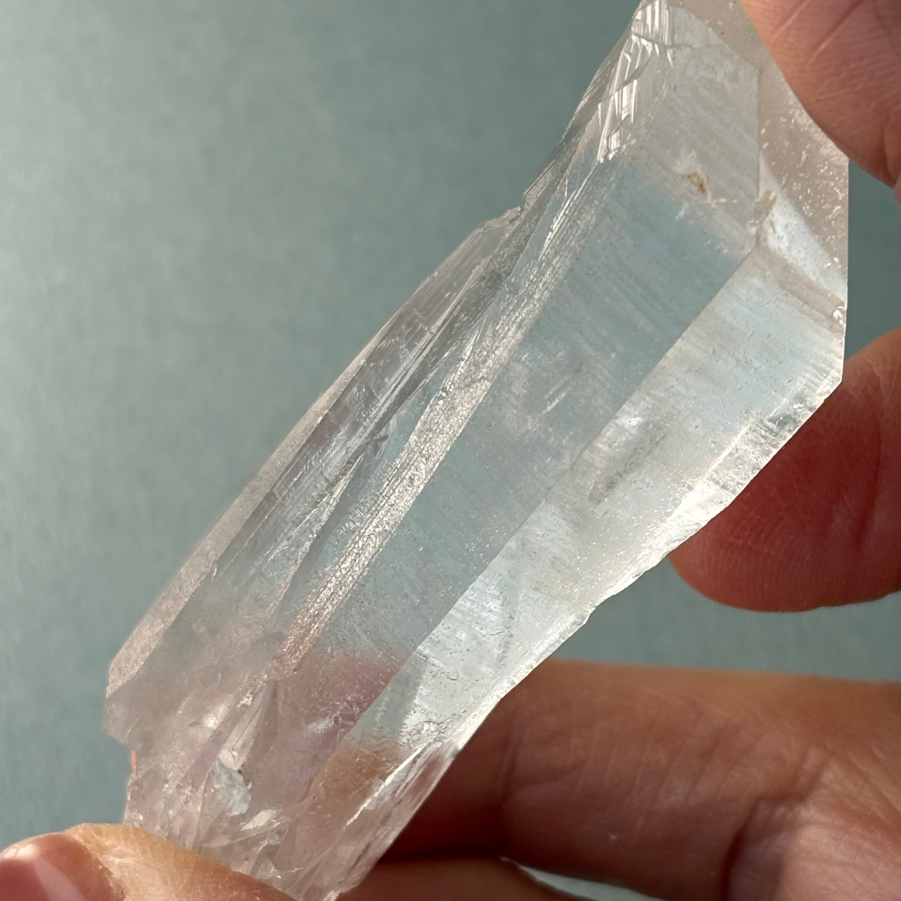 レムリアン水晶】水晶 ポイント タワー 虹入り ブラジル産
