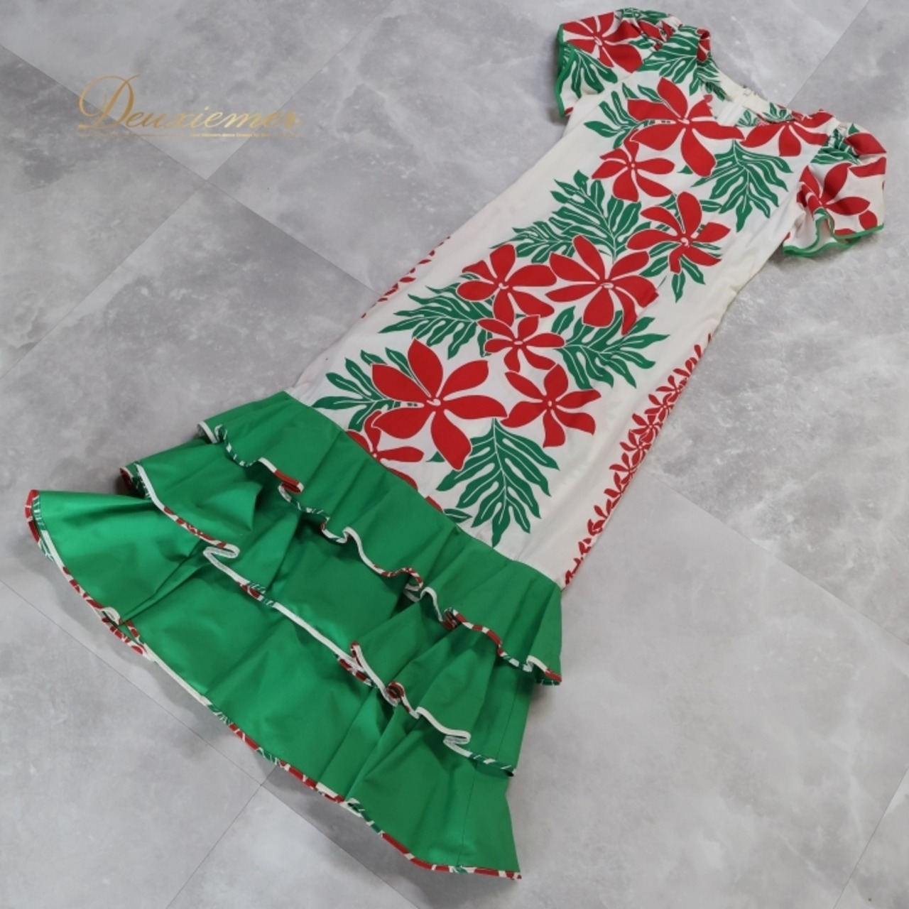 フラダンス 衣装 ワンピース ドレス グリーン系 パフスリーブ フリル ティアレ柄 ラウアエ柄 かわいい 鮮やか 華やか 明るい レッド系 ハワイアン アロハ ハワイアンプリント フラ ダンス 練習 レッスン ホワイト系 レディース