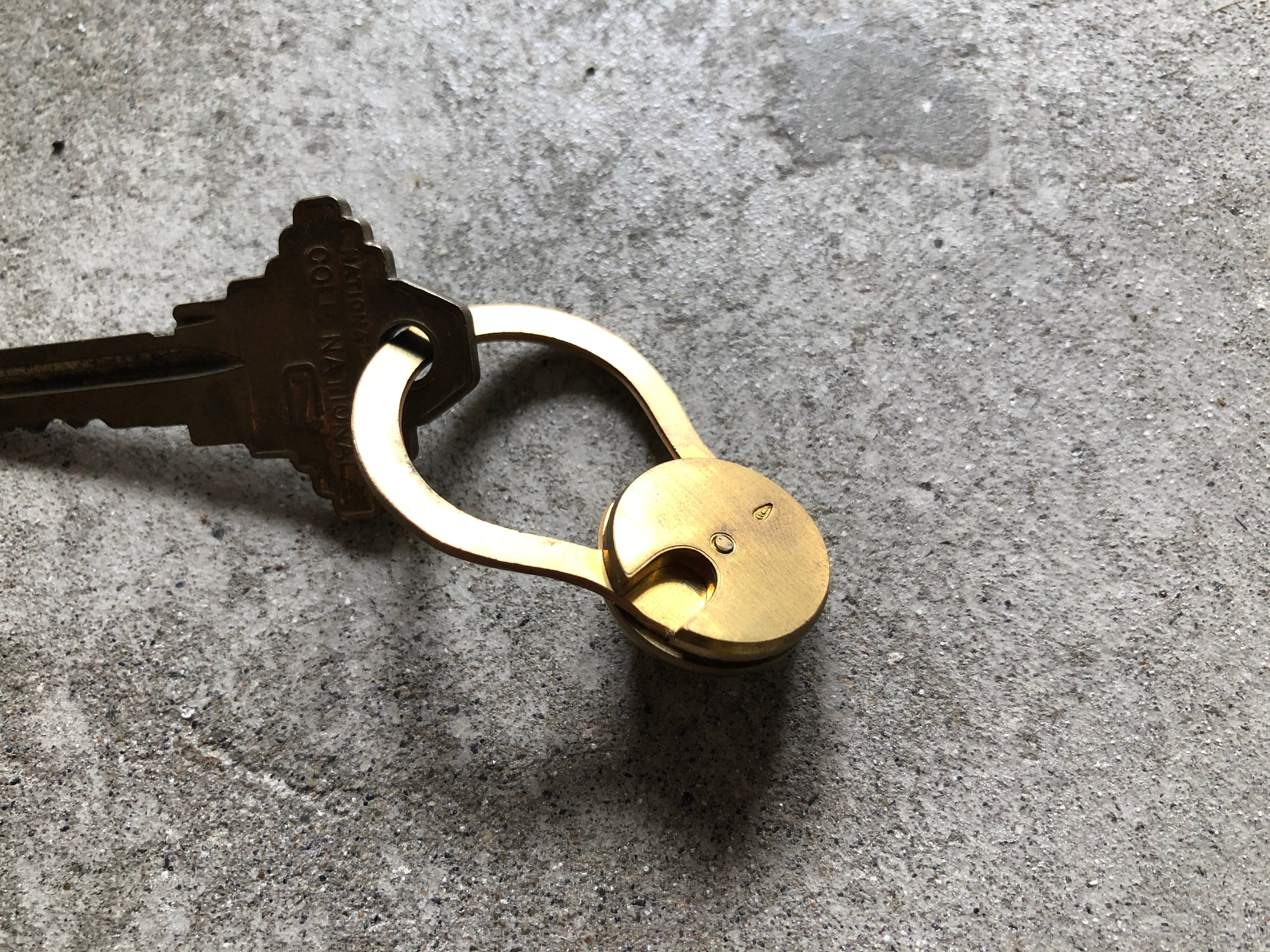 ボタンワークス　キーリング Button Works ボタンワークス Revolving Key Ring | Button Works