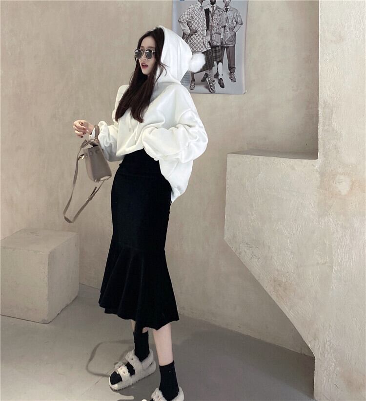 スカート オータムウィンターブラックハイウェスト薄手 秋物 冬物 ブラックストロベリース45549435833