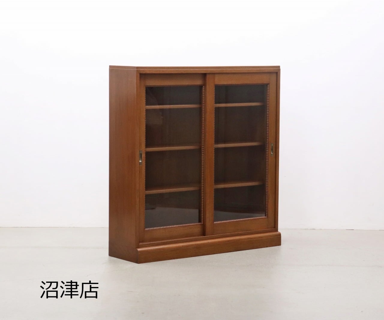 沼津店】レトロ ラワン材 本箱 書庫 戸棚 収納 キャビネット 食器棚 水