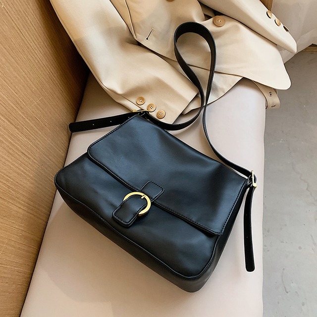 センスニッチバッグ女性2020新しい流行のファッションシンプルなネットレッドバージョンのワイルドな雰囲気シングルショルダーメッセンジャーバッグ Tiancai_Wing_Bag32091823067