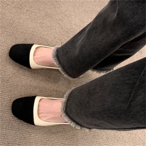 【送料無料】 パンプス 2色 靴 シューズ チャンキーヒール ローヒール バイカラー PU エレガント 可愛い 大人可愛い きれいめ シンプル カジュアル シック コンサバ 華やか 大人 上品 おしゃれ 主役級 こなれ感 高見え 高級感 フェミニン 重ね着風 無地 春 秋 レディース 女性用 ママ 20代 30代 40代 オフィス ビジネス OL 通勤 デート お出かけ 女子会 お呼ばれ 休日 お茶会 授業参観 パーティ 結婚式 二次会 デイリーユース 普段使い ファッション アーモンドトゥ プチプラ