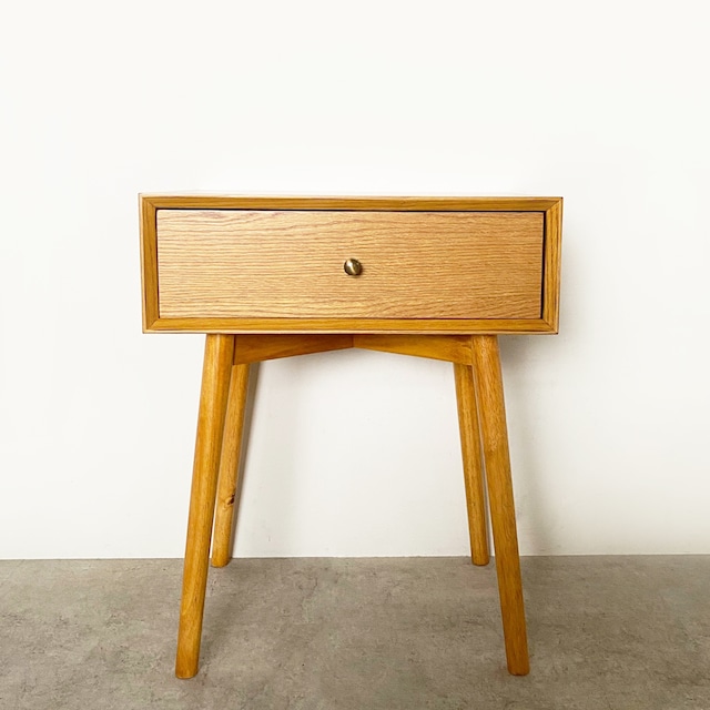 Bedside table / CS033