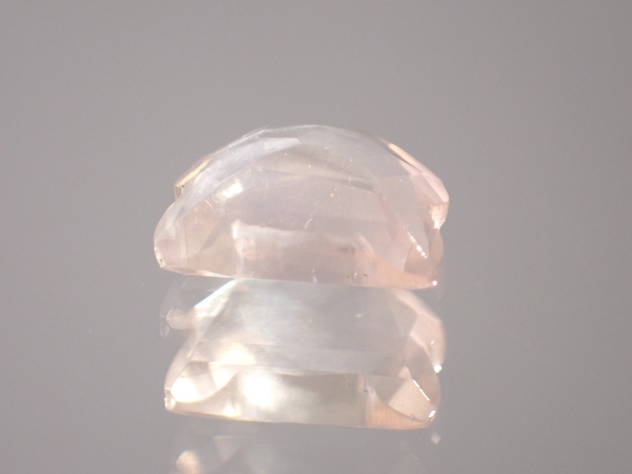 ローズクォーツ（猫カット）　1.45ct　[C13‐151]