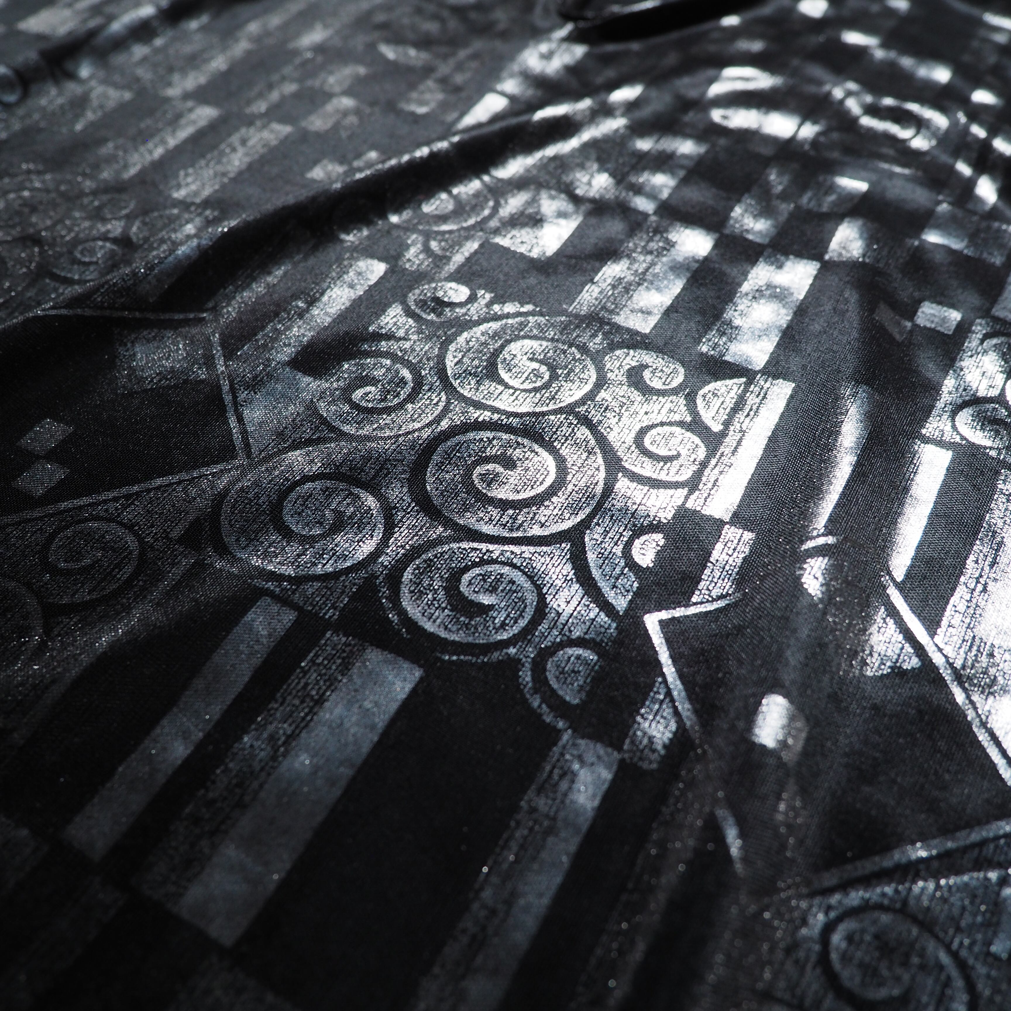 1990s Black mode contemporary art printed vintage drape SS Tee