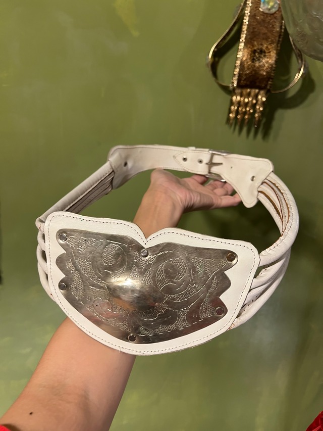 80s white leather belt ( ヴィンテージ ホワイト × シルバー レザー ベルト