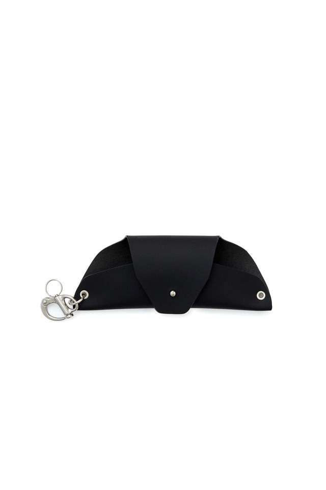 eq.25 : wearable glasses case (A)  _#black