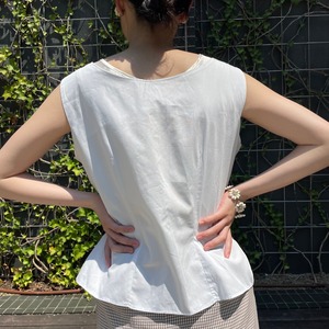 VINTAGE 50's white sleeveless blouse