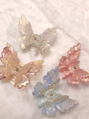 ヘアクリップ　バタフライ