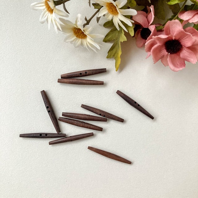 ロング2穴ウッドボタンS（40mm）