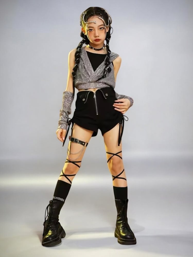 【新品】ラメグリッター4点セットアップ 130cm キッズ ダンス衣装 KPOP kpop×ストリート ラメグリッター セットアップ （ショートパンツ