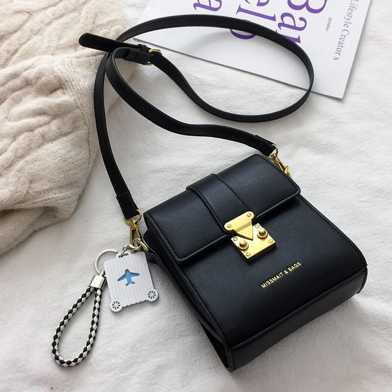 スタンダードレッドオータムウィンター レトロ 秋物 冬物 スクウェア メッセンジャーバッグ Tiancai_Wing_Bag54110183294