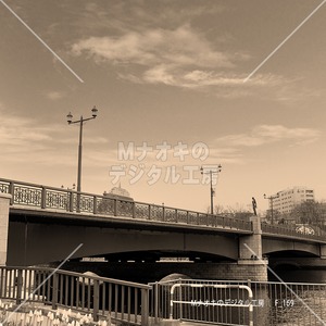 春の幣舞橋（セピア調）　Spring Nushimai Bridge (sepia tone)