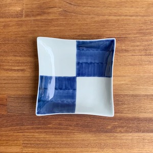 波佐見焼　５寸角浅鉢　市松 21-038