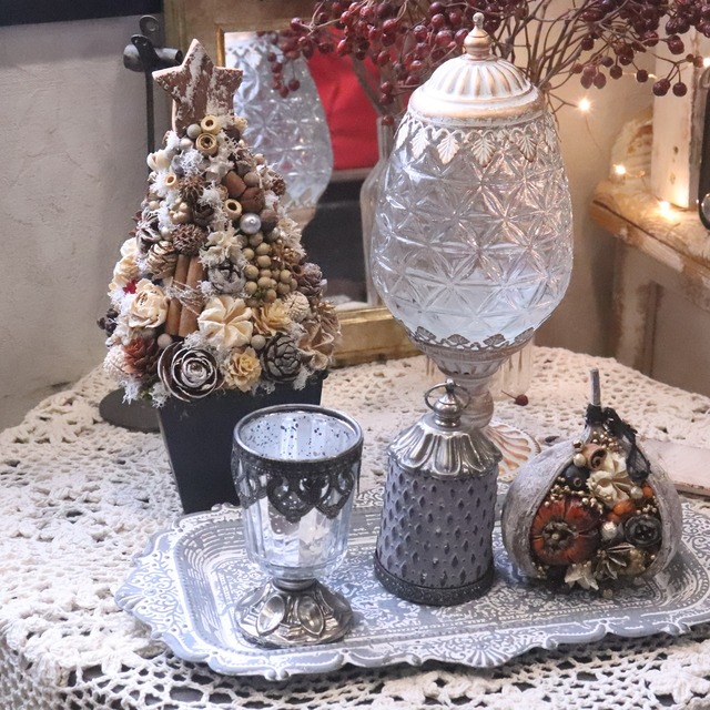 木の実ツリーL　1点もの｜木の実の小さなクリスマス飾り　木の実いっぱい　冬のナチュラルインテリア　プレゼント　推し活におすすめ　