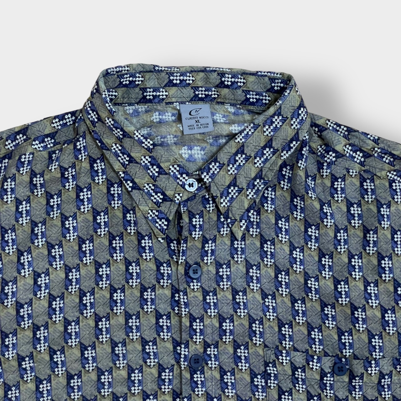 【CLAUDIO NUCCI】半袖シャツ 個性的 柄シャツ 総柄 オールパターン レーヨン XL ビッグサイズ ロシア製 US古着
