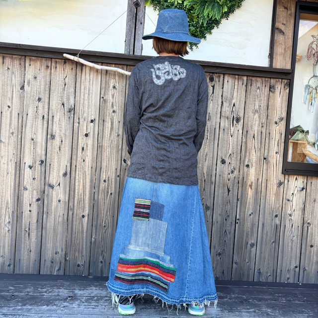 モン族リメイクデニムスカート