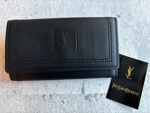 Yves Saint Lauren カサンドラロゴスクエア レザーキーケース