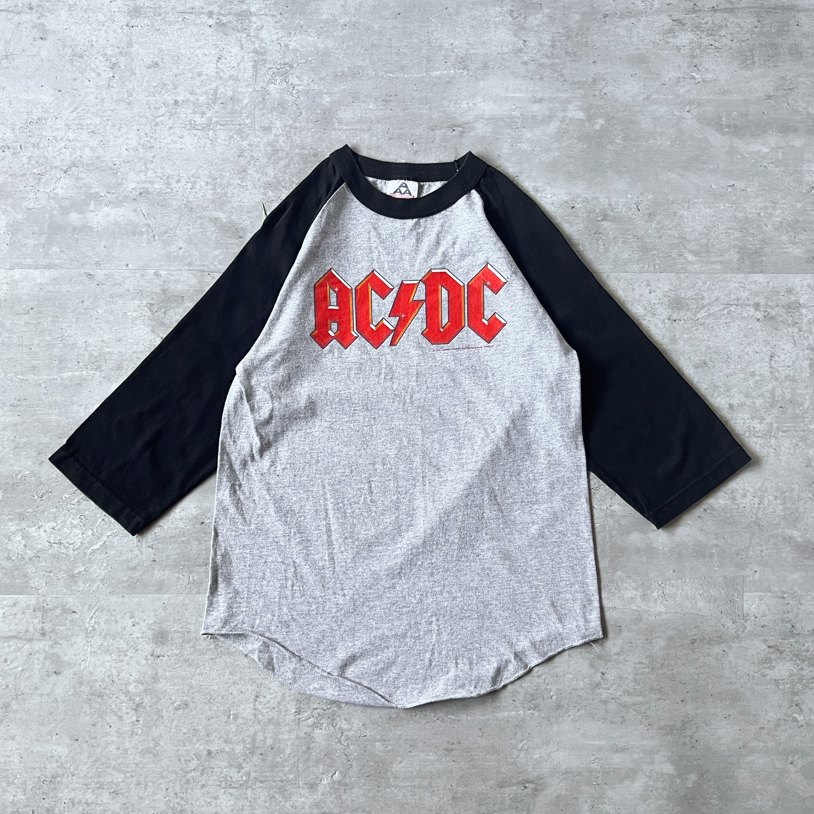 ACDC売り切り価格ACDC ラグラン長T