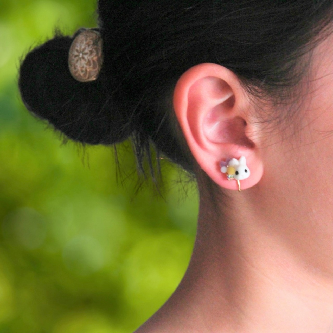 うさぎとビオラピアス/イヤリング