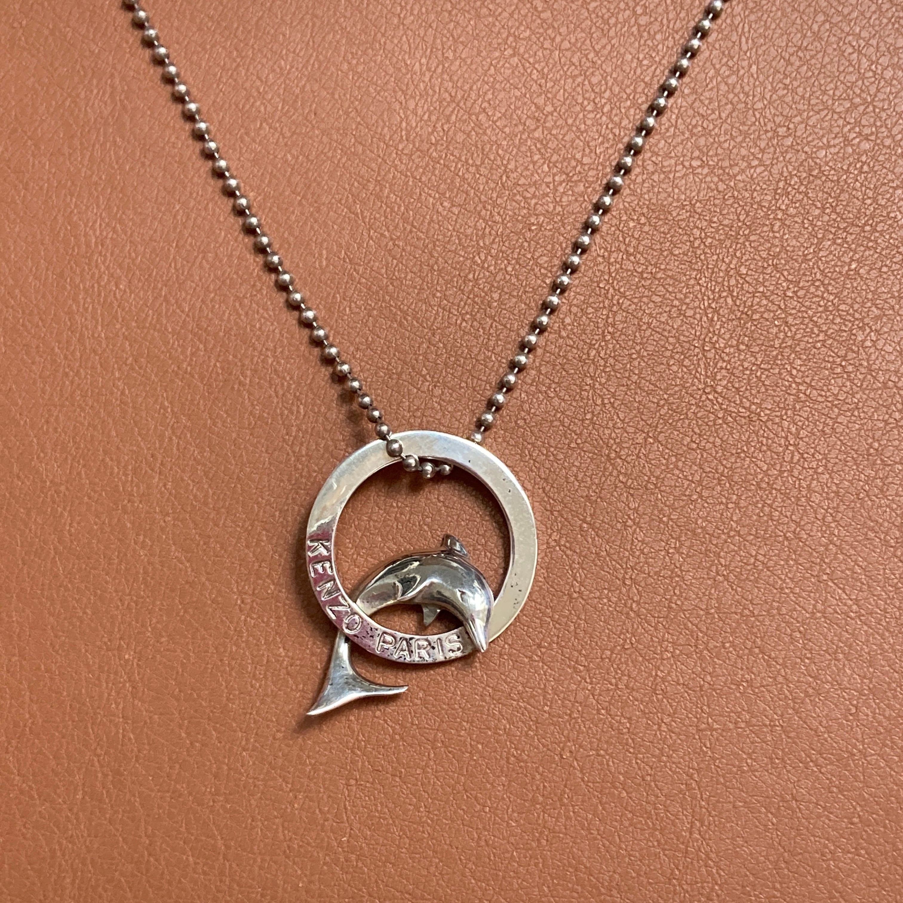 Used】KENZO Paris イルカ 立体 サークル シルバーネックレス
