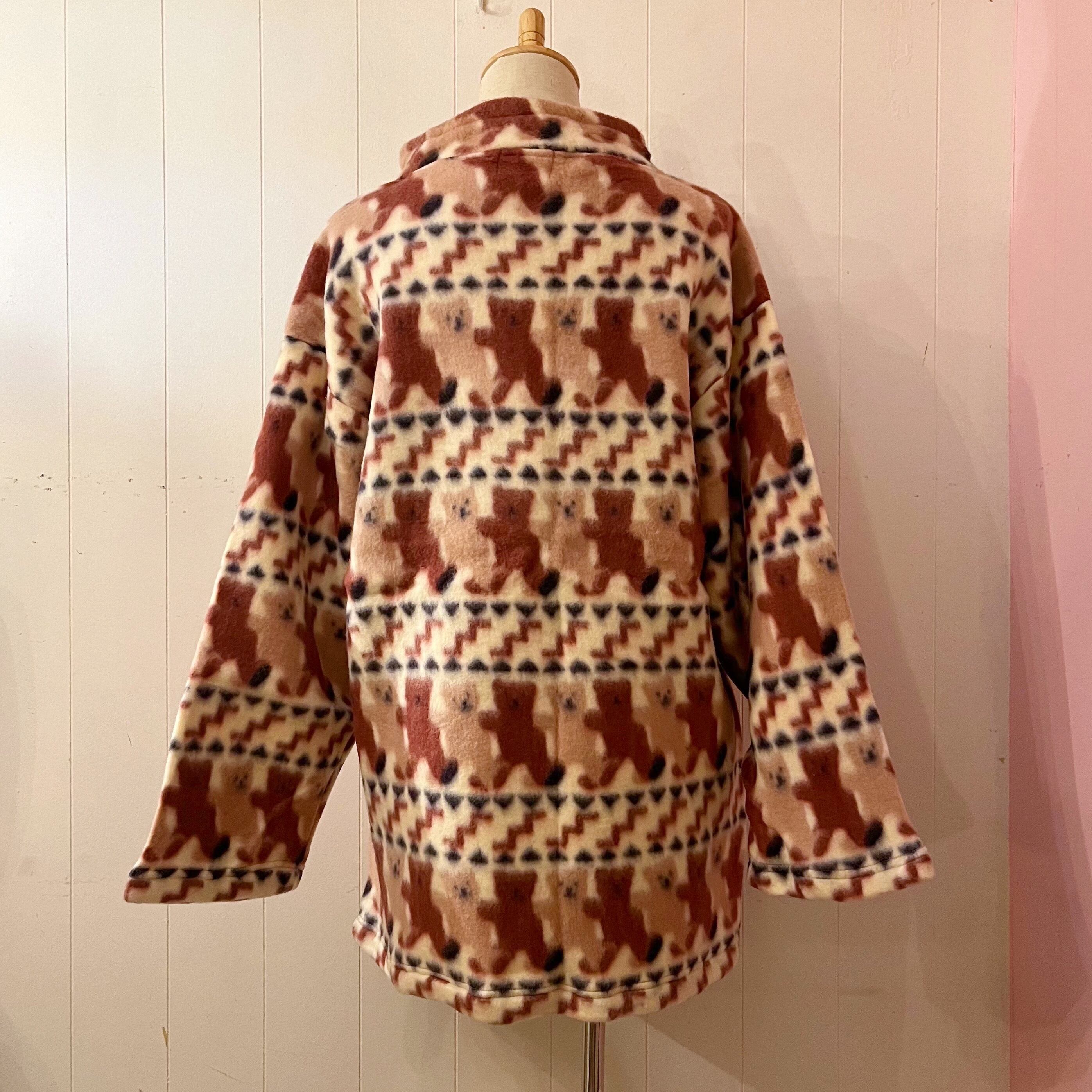 bear line fleece pullover