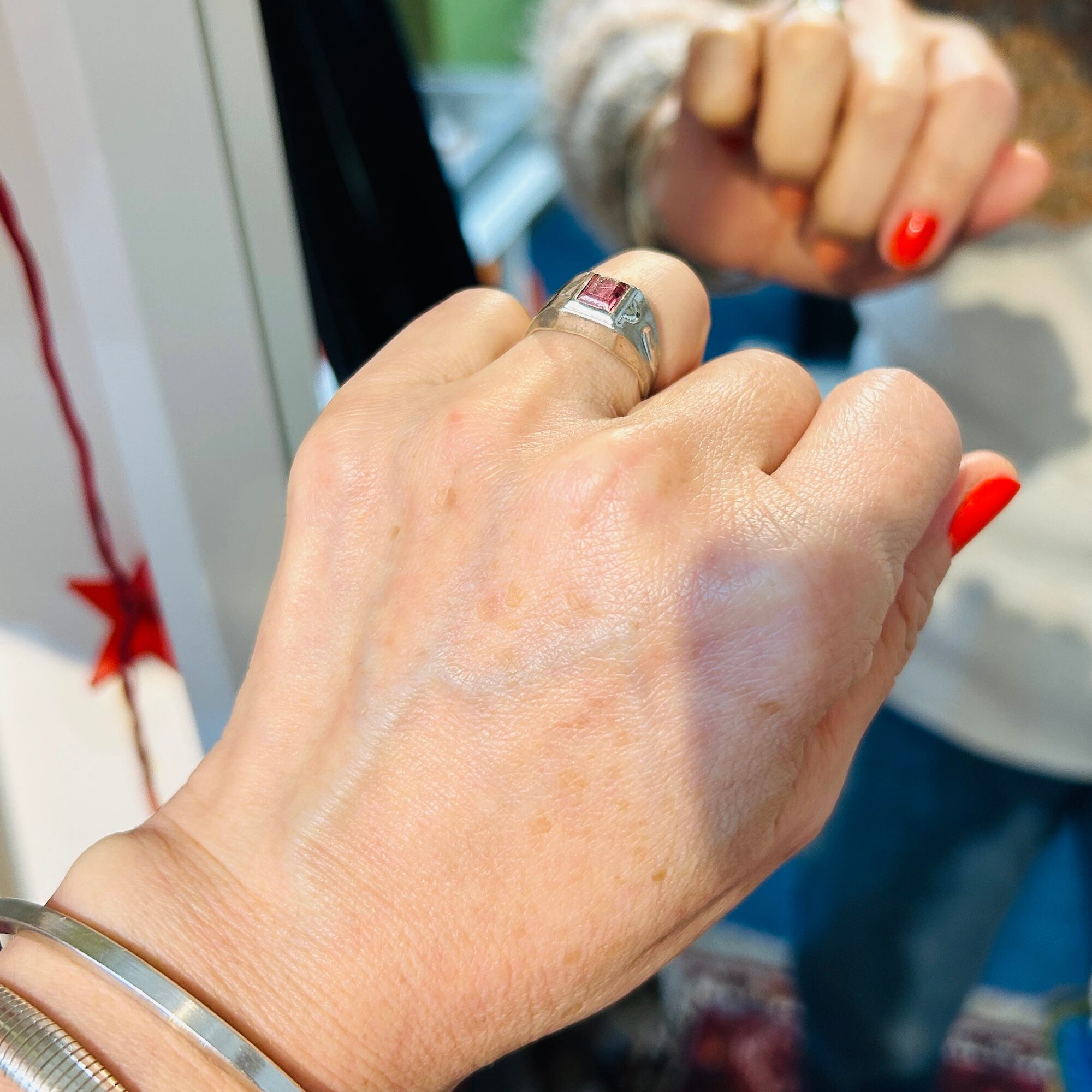 シルバー925 合成ピンクサファイヤ シグネットリング（8号） | Milo