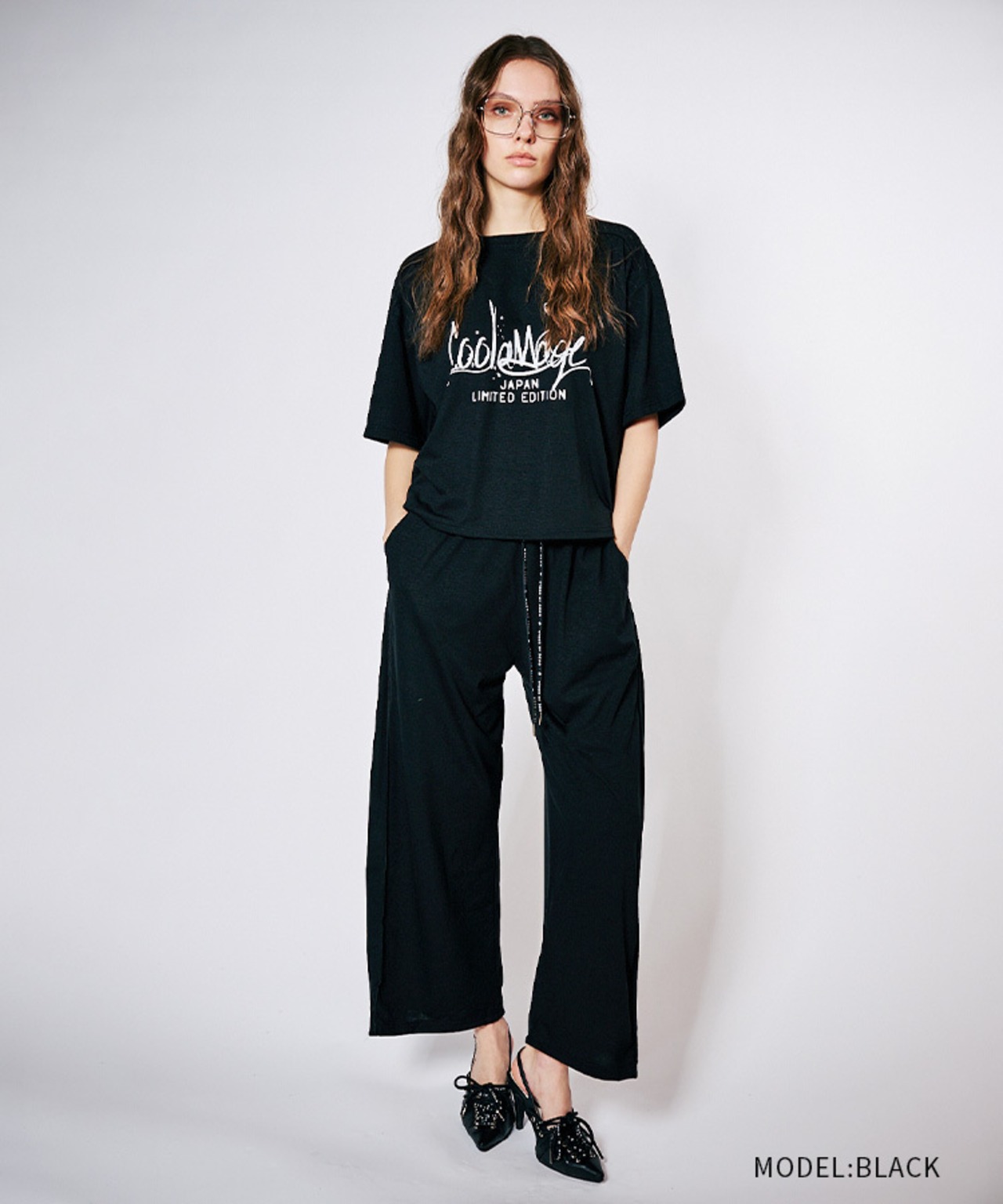 COOLAグラフィティプリントクロップドTシャツ&パンツ (BLACK)　CQ-48144
