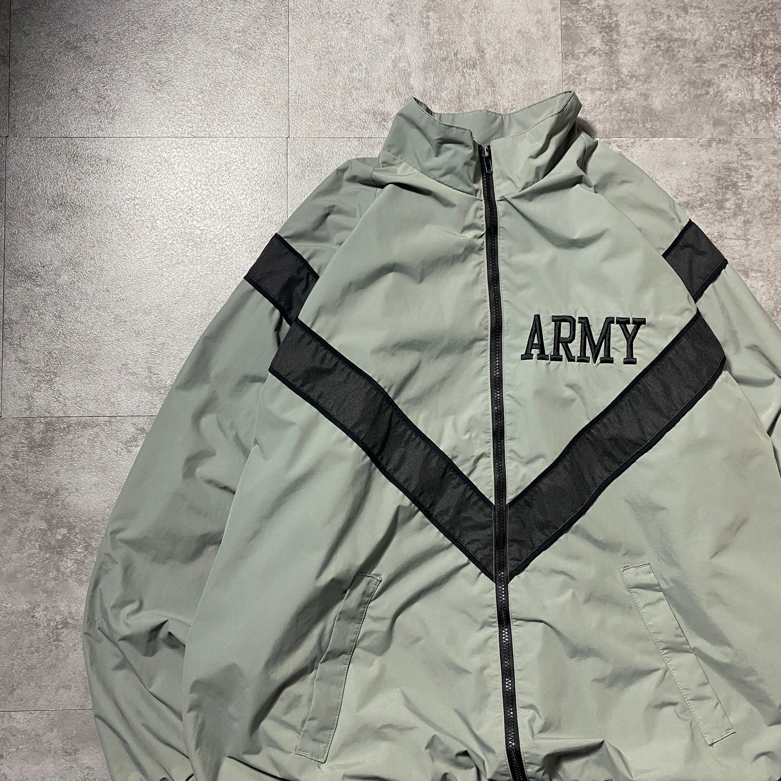 US ARMY トレーニングジャケット ナイロンジャケット アーミー グレー U.S.ARMY ユーエスアーミー アメリカ陸軍 米軍実物 刺繍ロゴ