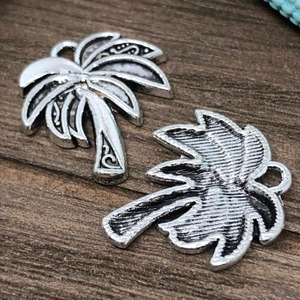 【2個】パームツリーチャーム/ヤシの木/椰子/ハワイ