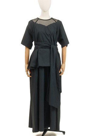 LACED YORK SASH DRESS / BLK