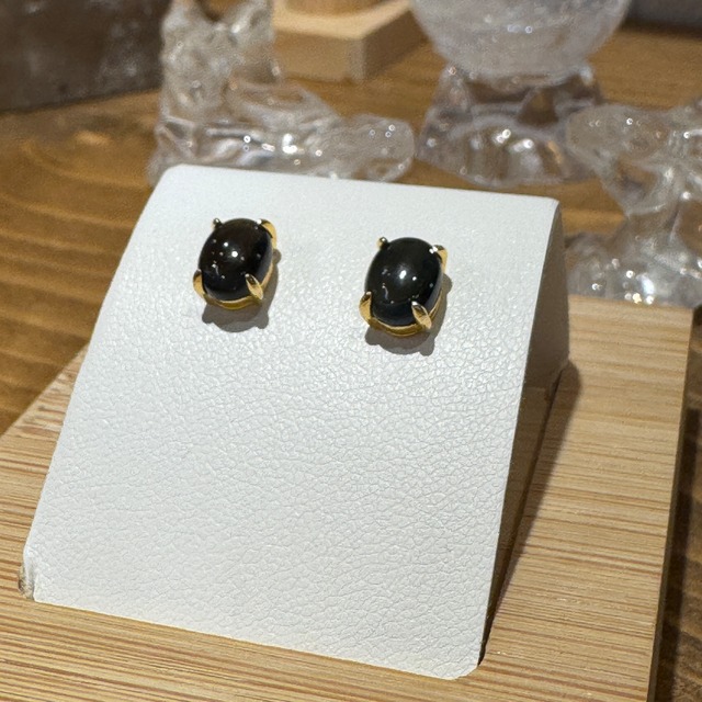 【一粒ぷるぷるピアス】タンザナイト